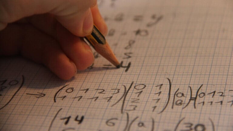 TI-83 Online Free — Use a Virtual Graphing Calculator Anytime
